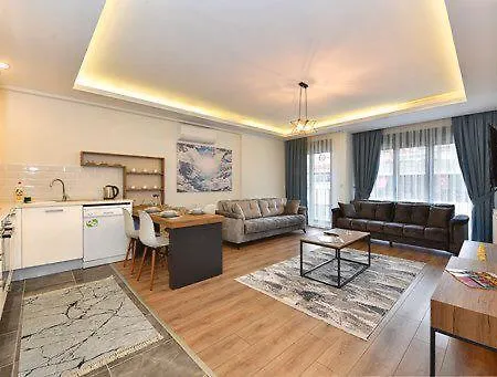 Colorist Hotel