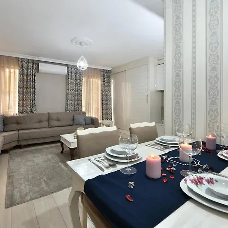 Colorist Apartment