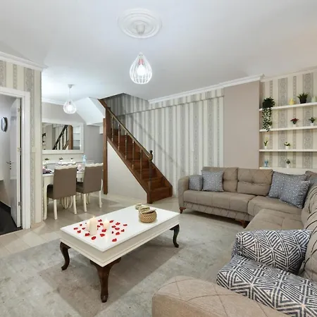 Colorist Apartment Istanbul