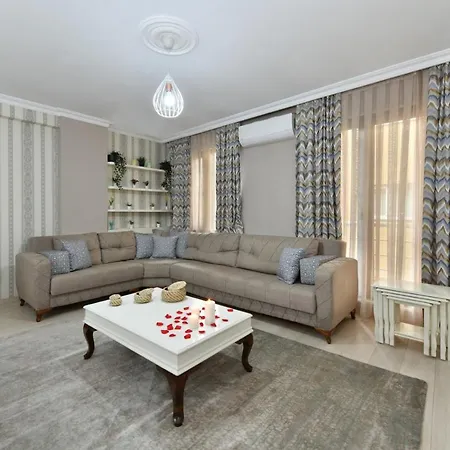 Colorist Apartment