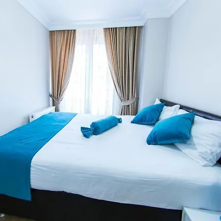 Colorist Apartment