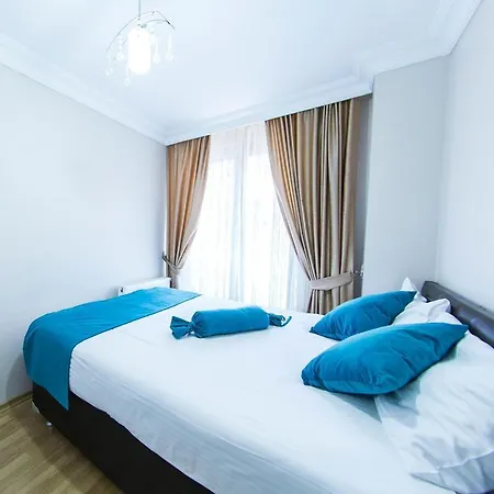 Colorist Apartment