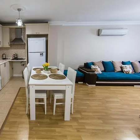 Colorist Apartment