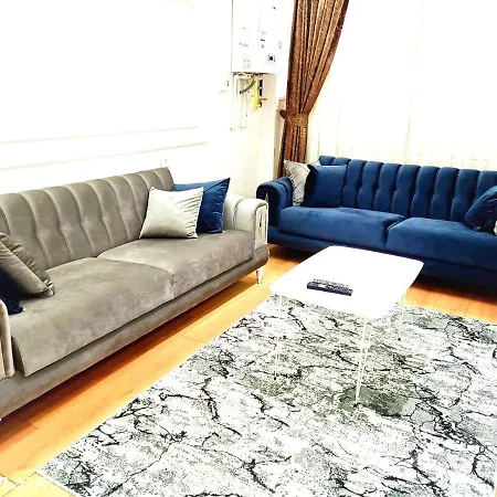 Colorist Apartment *