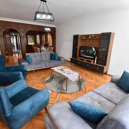 Colorist Apartment *